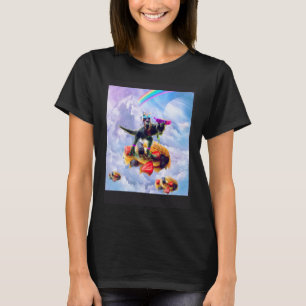 Mops auf einem Dinosaurier auf Wolken und Waffeln T-Shirt