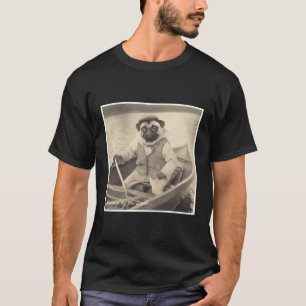 Mops auf einem Schiff T-Shirt