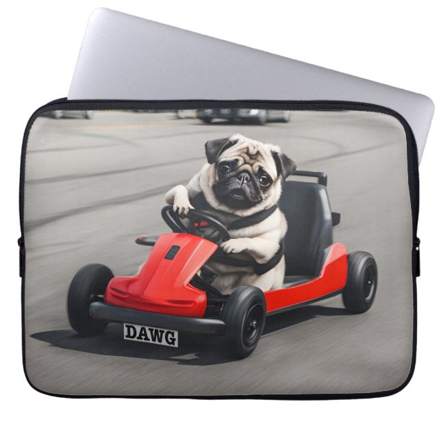 Mops-Go-Kart-Rennen Laptopschutzhülle (Vorderseite)