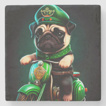 Mops Hund Fahrrad St. Patrick's Day