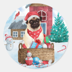 Mops Hund im Schnee Weihnachtshundehaus Runder Aufkleber