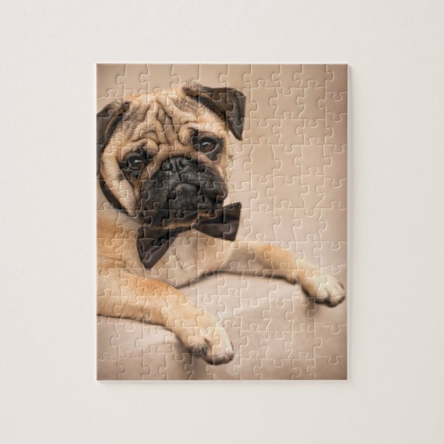 Mops-Hund mit Bogen-Krawatte Puzzle (Vertikal)