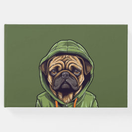 Mops Hund trägt grüne Hoodie Gästebuch