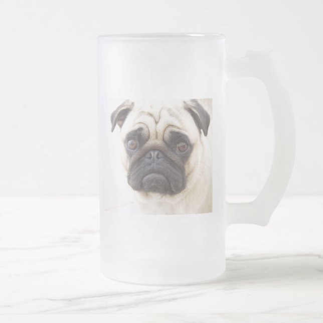 Mops-Hundemattierte Bier-Tasse Mattglas Bierglas (Rechts)