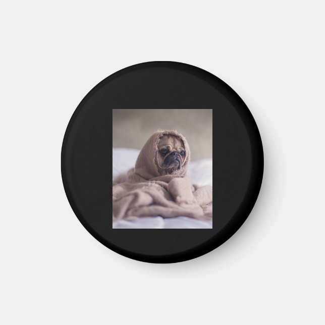 Mops in Blanket Niedlicher Mops Hund Lover Geschen Magnet (Vorne)