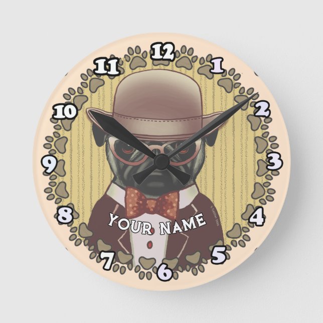 Mops mit Brille Runde Wanduhr (Vorderseite)