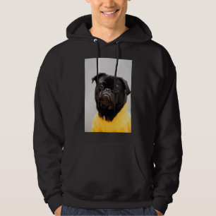Mops mit einem gelben T - Shirt Classic T - Shirt