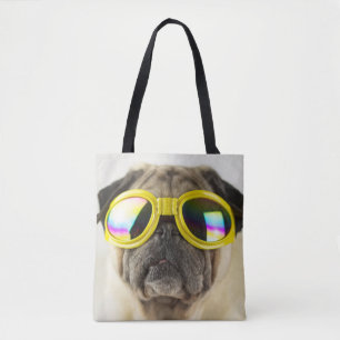 Mops mit Goggles