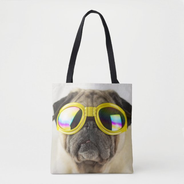 Mops mit Goggles (Vorderseite)