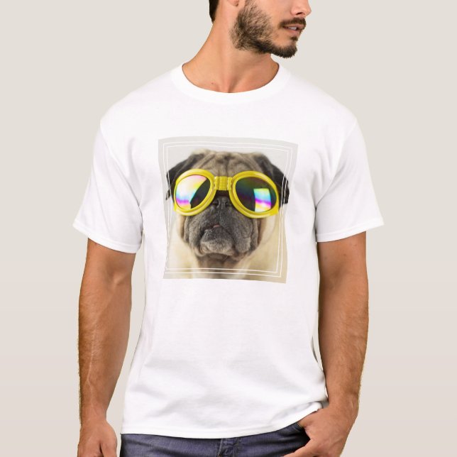 Mops mit Goggles T-Shirt (Vorderseite)