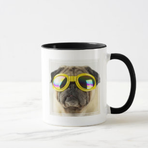Mops mit Goggles Tasse