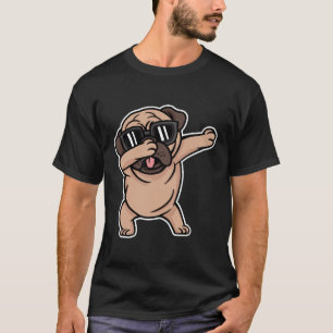 Mops mit guter Laune mit Sonnenbrille Dabbing T-Shirt