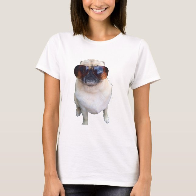 Mops mit Sonnenbrillen T-Shirt (Vorderseite)