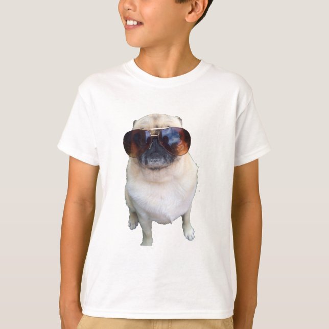 Mops mit Sonnenbrillen T-Shirt (Vorderseite)