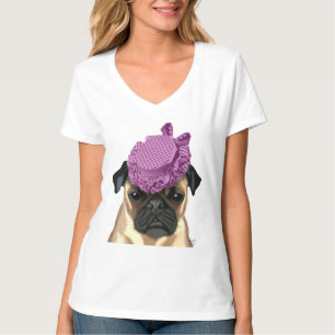 Mops mit vintage-lila Hut T-Shirt