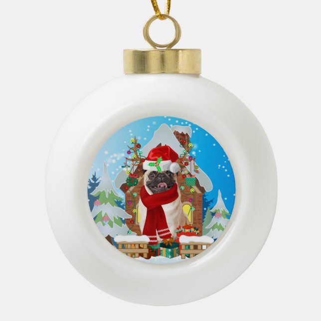 Mops mit Weihnachtsgeschenke Keramik Kugel-Ornament (Vorderseite)