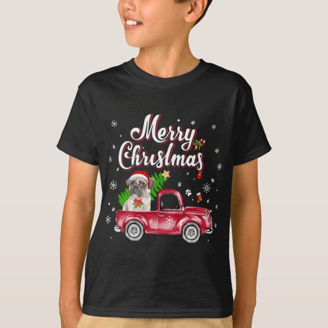 Mops Retriever Rides Red Truck Weihnachten Pajama T-Shirt (Vorderseite)
