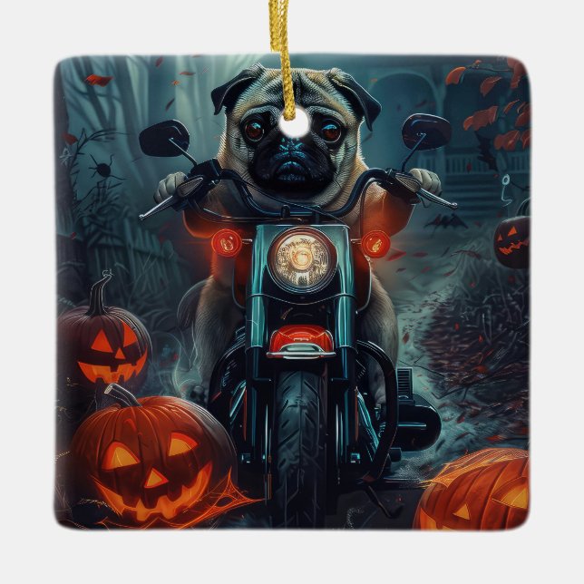 Mops Riding Motorrad Halloween Beängstigend Keramikornament (Vorderseite)