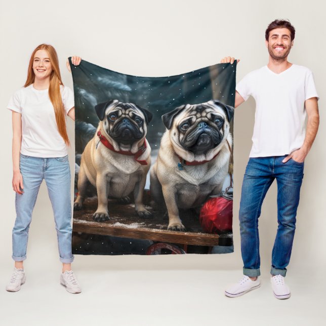 Mops Snowy Sleigh Weihnachtsdekor Fleecedecke (Beispiel)
