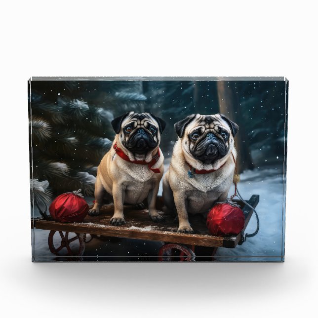 Mops Snowy Sleigh Weihnachtsdekor Fotoblock (Vorderseite)
