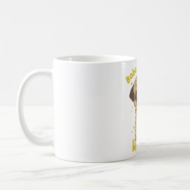 Mops trinkt Boba Kaffeetasse (Links)