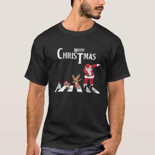 Mops Weihnachten Dabbing Santa und Rentiere Pugmas T-Shirt