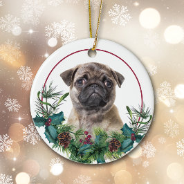 Mops Welpe Hund Evergreen Berry Wreath Keramik Ornament