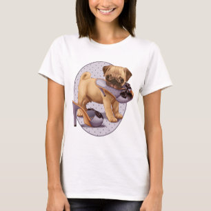 Mops-Welpe und Schuh T-Shirt