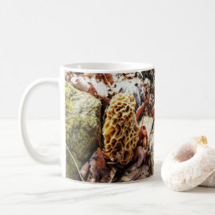 Morel Mushroom in der Wildnis Kaffeetasse