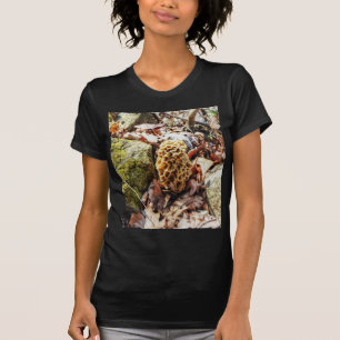 Morel Mushroom in der Wildnis T-Shirt