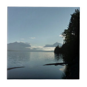 Morgen am Lake McDonald im Glacier-Nationalpark Fliese