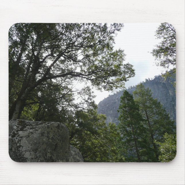 Morgens auf dem Weg zu den Vernal Falls in Yosemit Mousepad (Vorne)