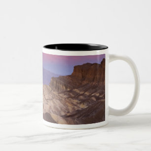 Morgens erstes Licht am Zabriskie Point und 2 Zweifarbige Tasse