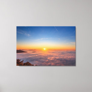 Morgens Höhepunkt über Wolken Leinwanddruck