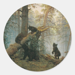 Morgens in einem Kiefernwald Runder Aufkleber