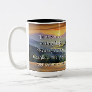 Morning Coffee Haiku Zweifarbige Tasse