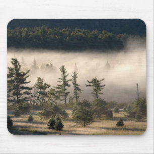 Morning Fog in den Adirondacks Mousepad