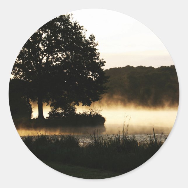 Morning Lake Scene sta Runder Aufkleber (Vorderseite)