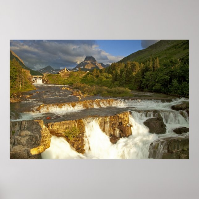 Morning light grüßt die Swiftcurrent Falls im Poster (Vorne)