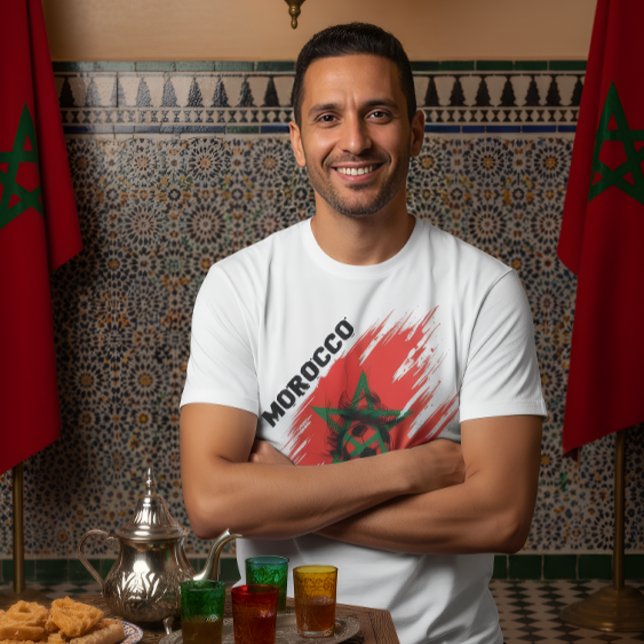 Morocco Football Flag Design T-Shirt (Von Creator hochgeladen)