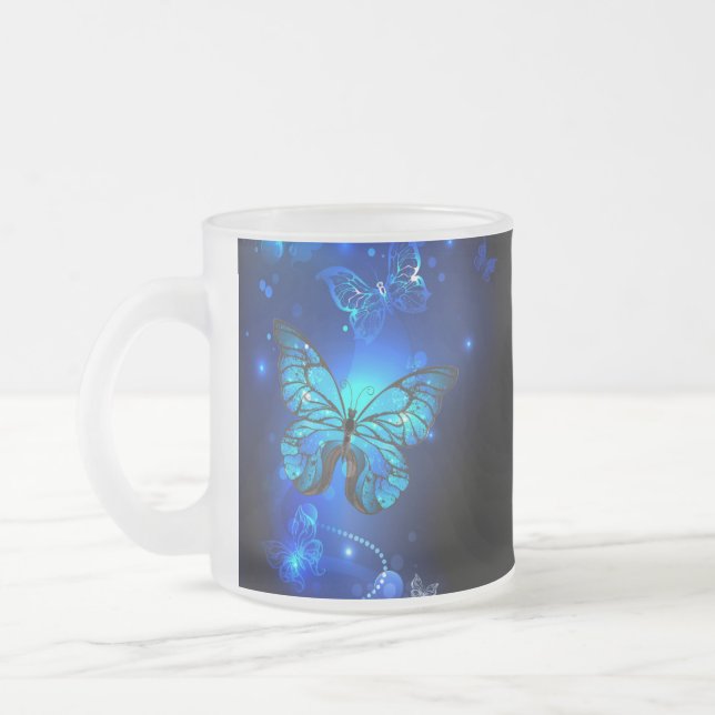 Morpho Butterfly in the Dark Background Mattglastasse (Links)