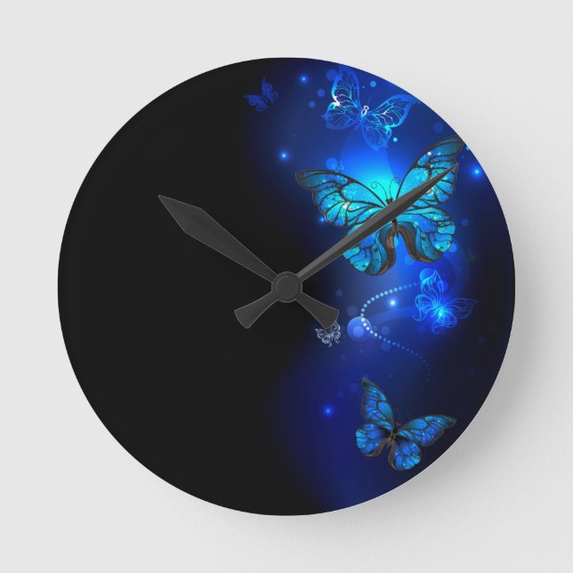 Morpho Butterfly in the Dark Background Runde Wanduhr (Vorderseite)