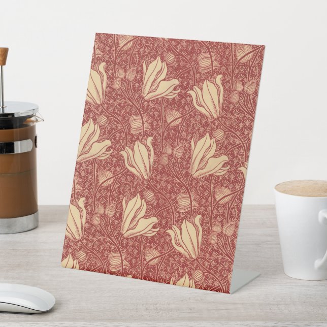 Morris Inspiriert Lily Blume Botanical Red Textile Sockelschild (In SItu)