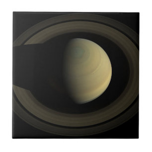 Mosaik des Planeten Saturn und seiner wichtigsten  Fliese