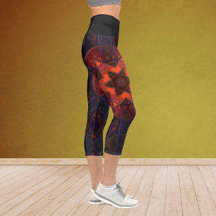 Mosaik Kaleidoskop Blume Lila Orange und Blau Capri Leggings