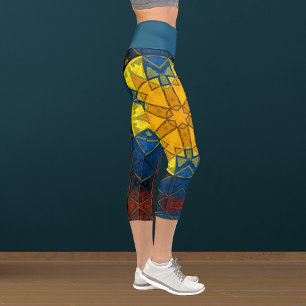 Mosaik Mandala Blume Gelb Blau und Rot Capri Leggings