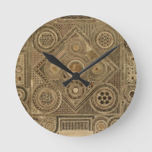 Mosaik-Plasterung vor dem Altar, überziehen A von Runde Wanduhr