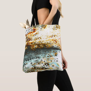 Mosaikschrott, der über graue und korallenförmige