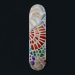 Mosaikskateboard Skateboard<br><div class="desc">Dieses Skate ist mit einem Mosaikmuster aus Muschel dekoriert. Weil wir unsere eigenen Kunstwerke erstellen,  werden Sie dieses exakte Bild von anderen Designern nicht finden. Original Mosaik © Michele Davies.</div>