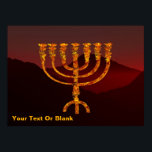 Moshe ist Menorah Poster<br><div class="desc">Eine Darstellung der siebenverzweigten Menorah (Candelabra), die von den Israeliten nach dem Exodus aus Ägypten gemacht wurde. Passen Sie Ihren eigenen Text an. In der Tora wird Moshe Rabbenu gesagt: "Du sollst eine Menorah aus reinem Gold machen, verprügelt werden, die Menorah wird hergestellt werden, ihr Fuß, ihr Ast, ihre Kugeln,...</div>